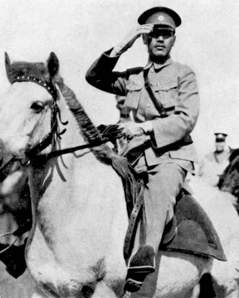 民國十五年（1926年）7月9日，蔣就任國民革命軍總司令，在廣州東校場誓師北伐。