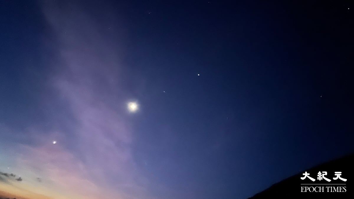 今日（6月24日）凌晨4時47分，記者在西貢東壩觀察到「八星連珠」的罕見天文現象。（陳仲明／大紀元）