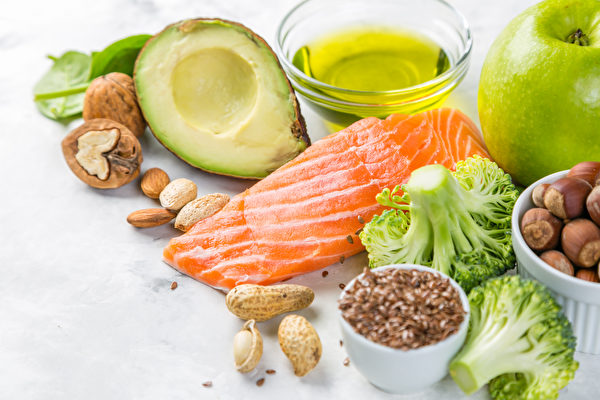 專家推薦健康食品，以助恢復腦部健康。圖為示意圖。（Shutterstock）