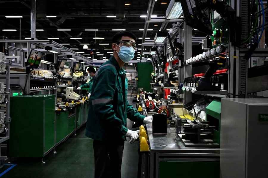 【大陸經濟】7月官方製造業PMI降至49、非製造業報53.8 （附走勢圖）