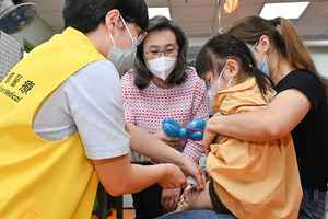 楊何蓓茵：首週至少2,200幼童接種科興疫苗
