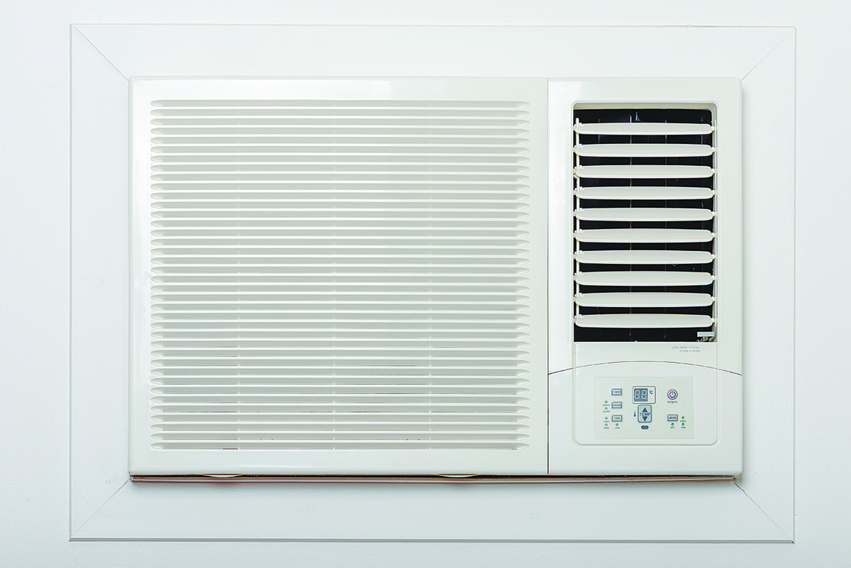 窗型冷氣機可能會發出惱人的噪音，影響人們的工作和睡眠。