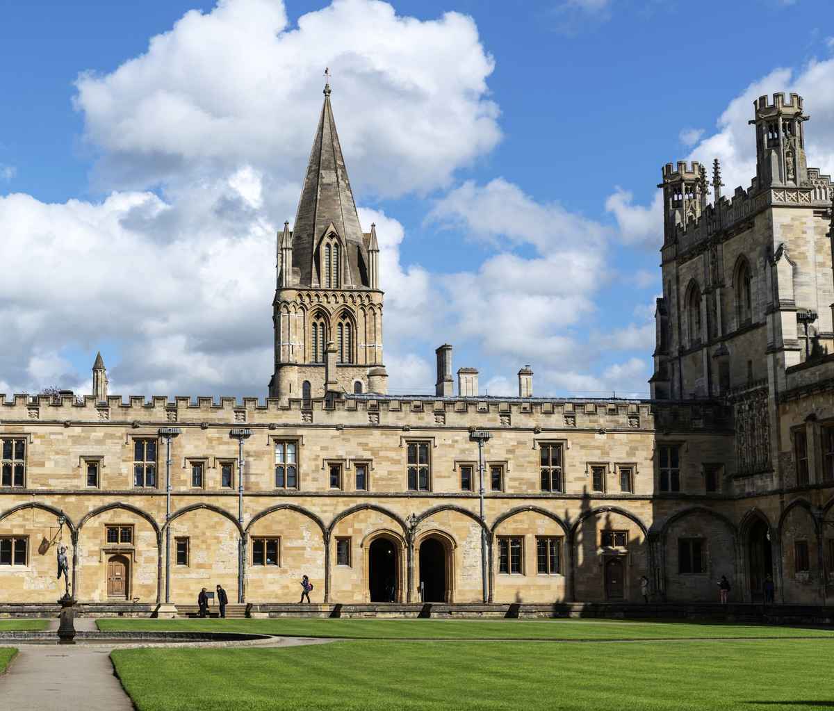 牛津大學——坐落於英格蘭牛津市，世界聞名的公立研究型大學。（大紀元資料庫）