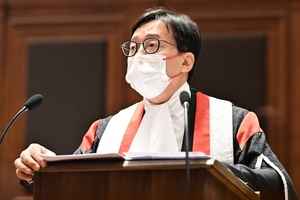 律師會會長對外唱好香港有法治 學者質疑自暴其短引「國際線」追擊