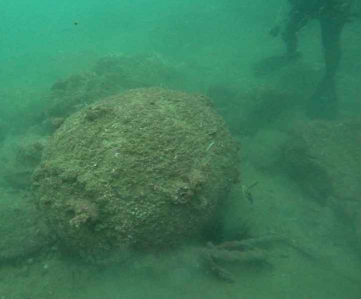 鶴咀水雷｜鶴咀海底發現水雷 警明日封鎖附近海域引爆