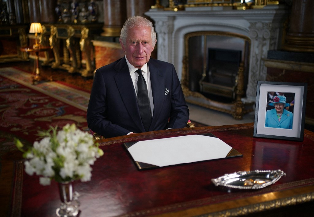 英國時間周五（9日），查理斯三世首次以英國國王身份向全國發表講話。（Yui Mok / POOL / AFP）