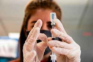 拜登政府取消強制聯邦承包商接種疫苗令
