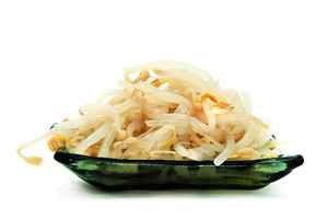 豆芽菜能解毒、消水腫 煮成湯更易吸收