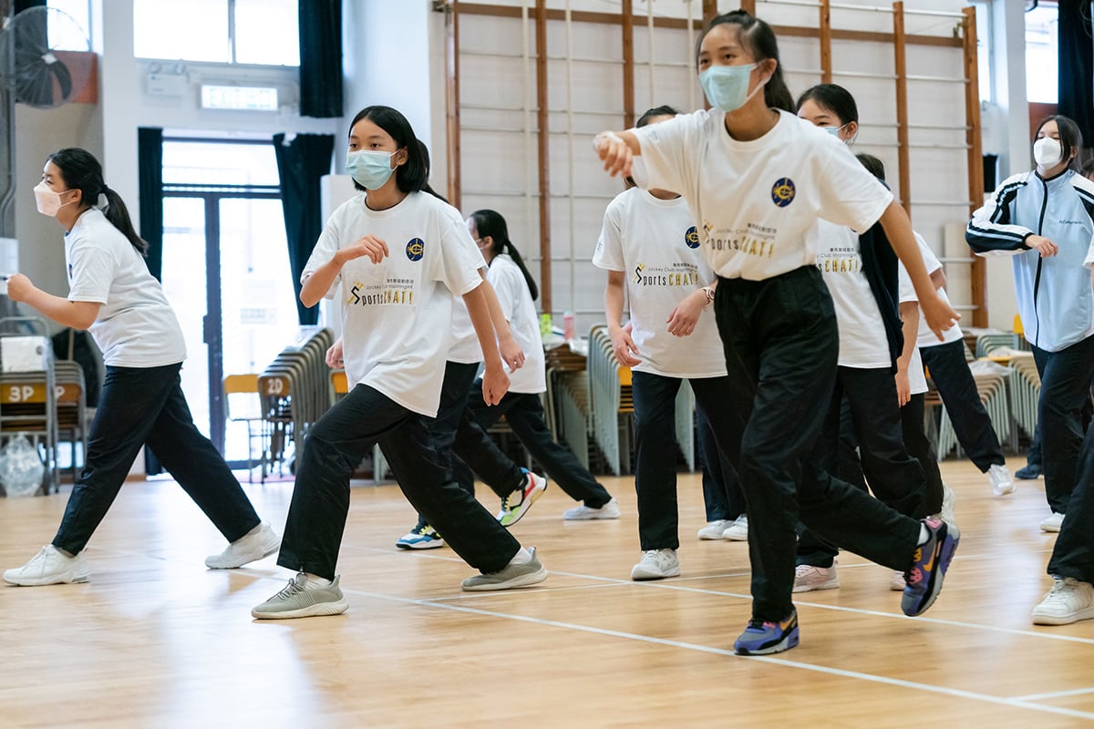 港大兒童及青少年科學系聯同「凝動香港體育基金」進行的研究顯示，發現本港中小學生在疫情期間的運動時間遠低於世衛標準。資料圖片。（凝動香港體育基金Facebook）