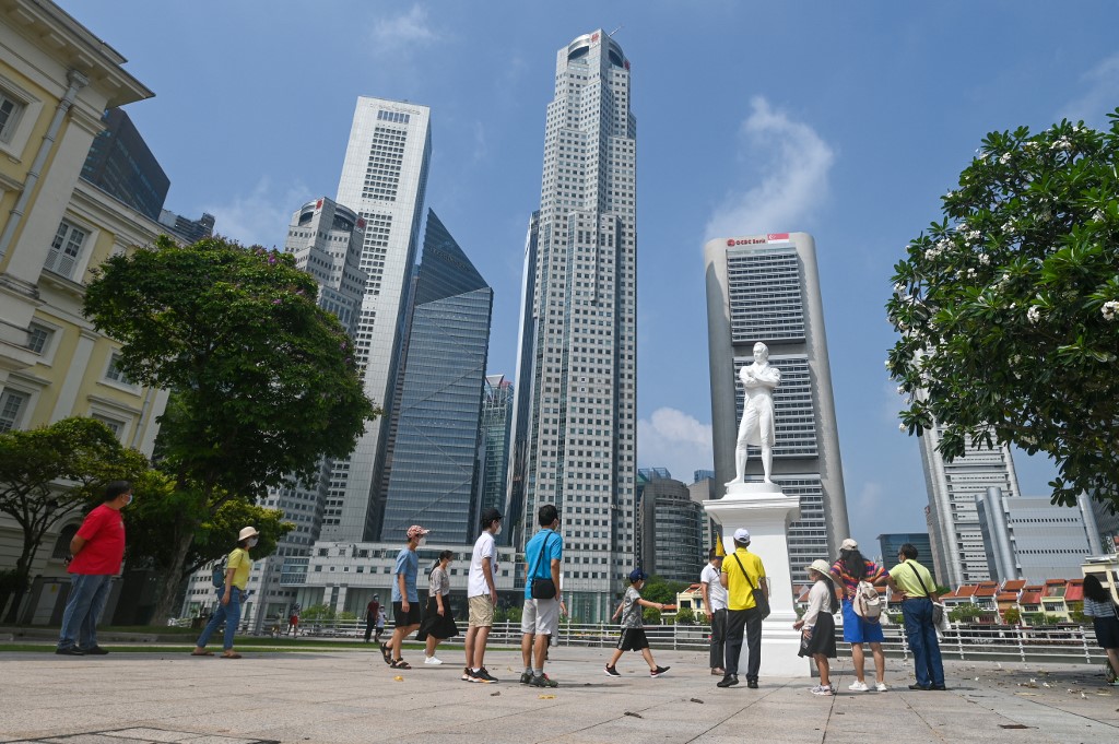 惠理集團聯席主席謝清海表示會「跟著資本走」，部份員工將從港遷往新加坡。（ROSLAN RAHMAN / AFP）