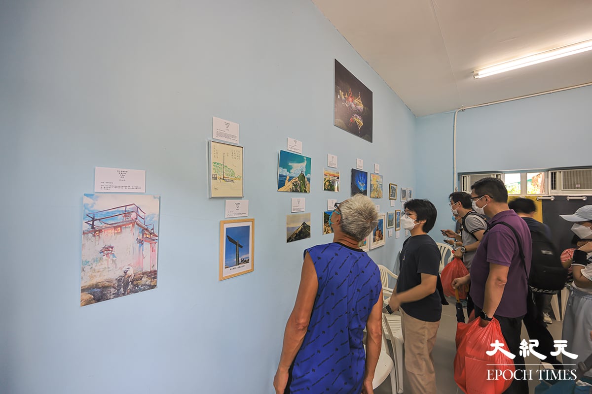 蒲台島首次舉辦藝術節，獲獎優秀作品在蒲台島村公所展出，為期三個月。（陳仲明／大紀元）