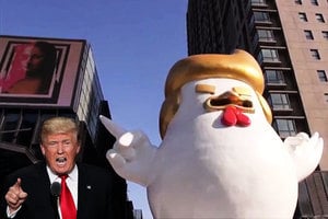 雞年來臨 酷似特朗普的公雞雕像在中國豎起