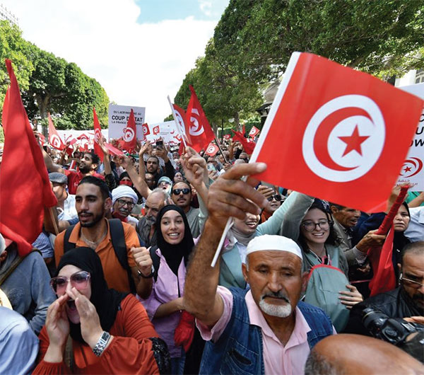 經濟危機引發不滿 突尼西亞數千民眾抗議 
