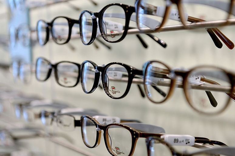 清洗眼鏡的正確步驟 哪些錯誤不該犯？