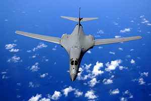美B-1B轟炸機飛抵關島 韓美逾200戰機將聯演