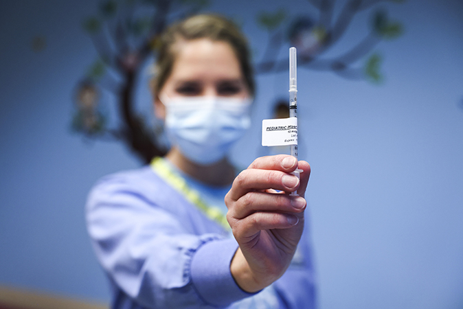 美CDC擬將武肺疫苗加入兒童免疫計劃