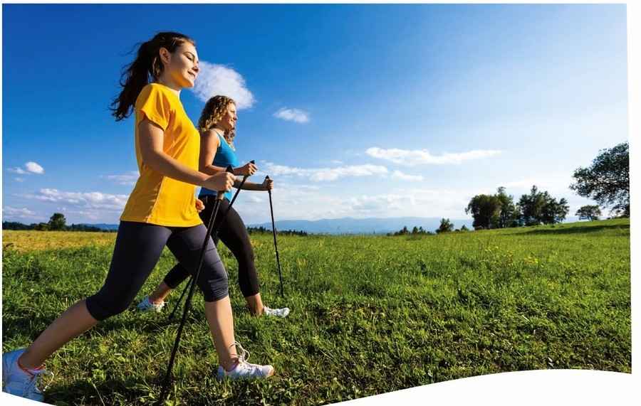 運動健身新趨勢「北歐式健走」輕鬆消脂好處多