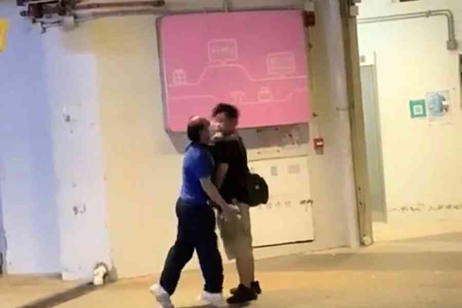 因目光問題爭執 男子一拳打暈對方