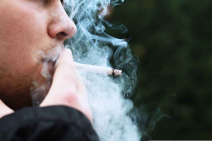 吸健委倡明年加一倍煙稅 2009年後出生者終身禁買煙