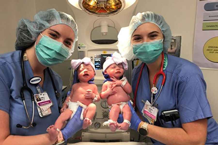 驚人巧合  新生雙胞胎與兩名助產護士撞名