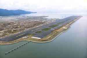 機場北跑道已重開 暫作備用以配合移走失事飛機