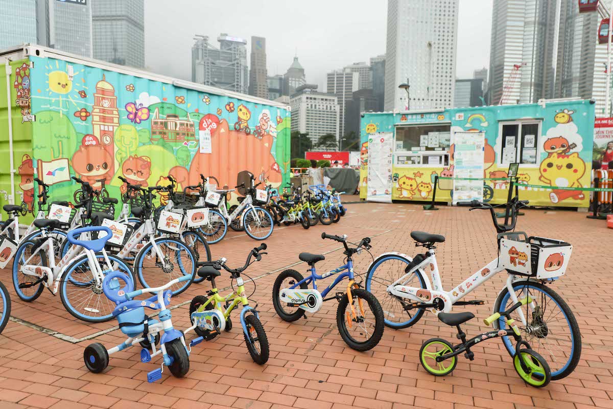 現階段單車站有30輛單車供免費借用，可供借用車型包括了成人單車、兒童單車、兒童三輪車、兒童平衡車和兒童輔助轆單車共5款。（海濱事務委員會提供）