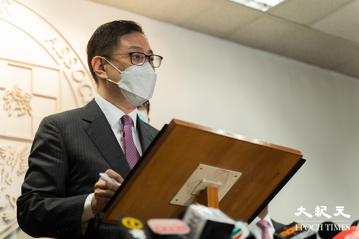 大律師公會主席杜淦堃表示，希望尚有不明確之處的國安法條文日後可由香港法庭釐清，人大釋法的權力應審慎行駛。（劉駿軒／大紀元）