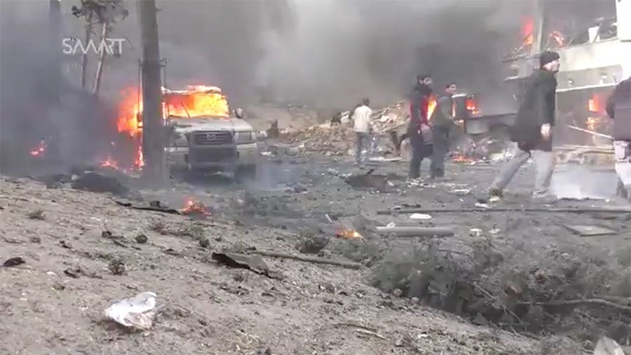 周六（1月7日），敘利亞北部、反抗軍掌控的城鎮阿扎茲（Azaz）發生汽車炸彈襲擊，死亡人數增至43人。（視像擷圖）