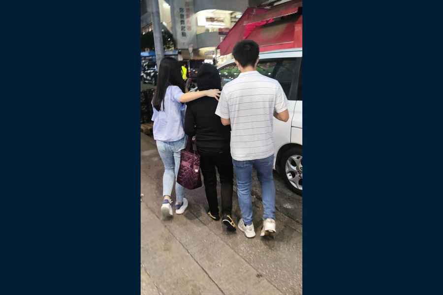 警觀塘掃黃拘59歲婦 7人未掃「安心出行」遭票控