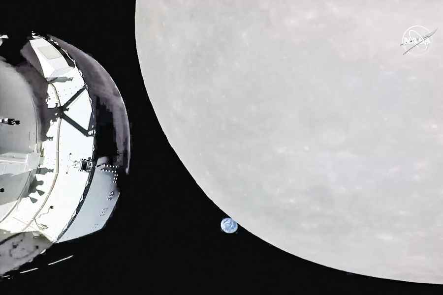 獵戶座飛船進入月球軌道 與地月一起拍自拍照