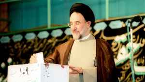支持抗議 伊朗前總統與最高領袖妹妹齊發聲