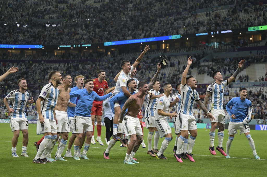 阿根廷雖然在法定時間最後一刻被荷蘭追平，但互射12碼仍以4:3險勝晉級。（JUAN MABROMATA / AFP）