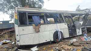 塞內加爾巴士相撞 至少40死78傷