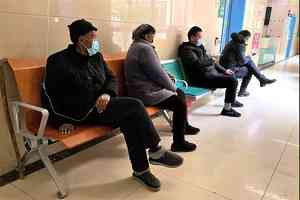 河南官方稱感染高峰已過 網民熱議