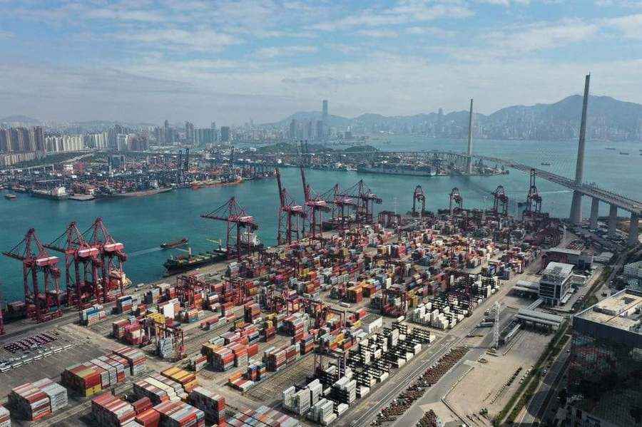 【本港經濟】港出口連跌8個月 12月出口進口分別跌28.9%及23.5%
