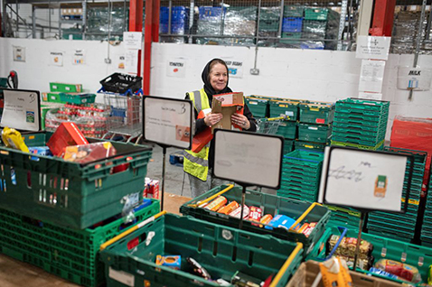 通脹讓人難度日 英全職者罕見找食物銀行