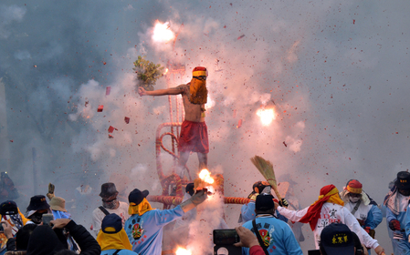 炮炸寒單 為台南地震消災祈福