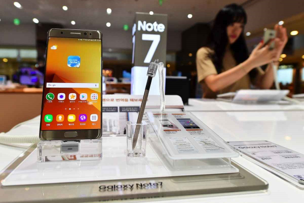 一項最新的報告顯示，2022年全年中國智能手機市場出貨量同比下降13.2%。（JUNG YEON-JE/AFP/Getty Images）