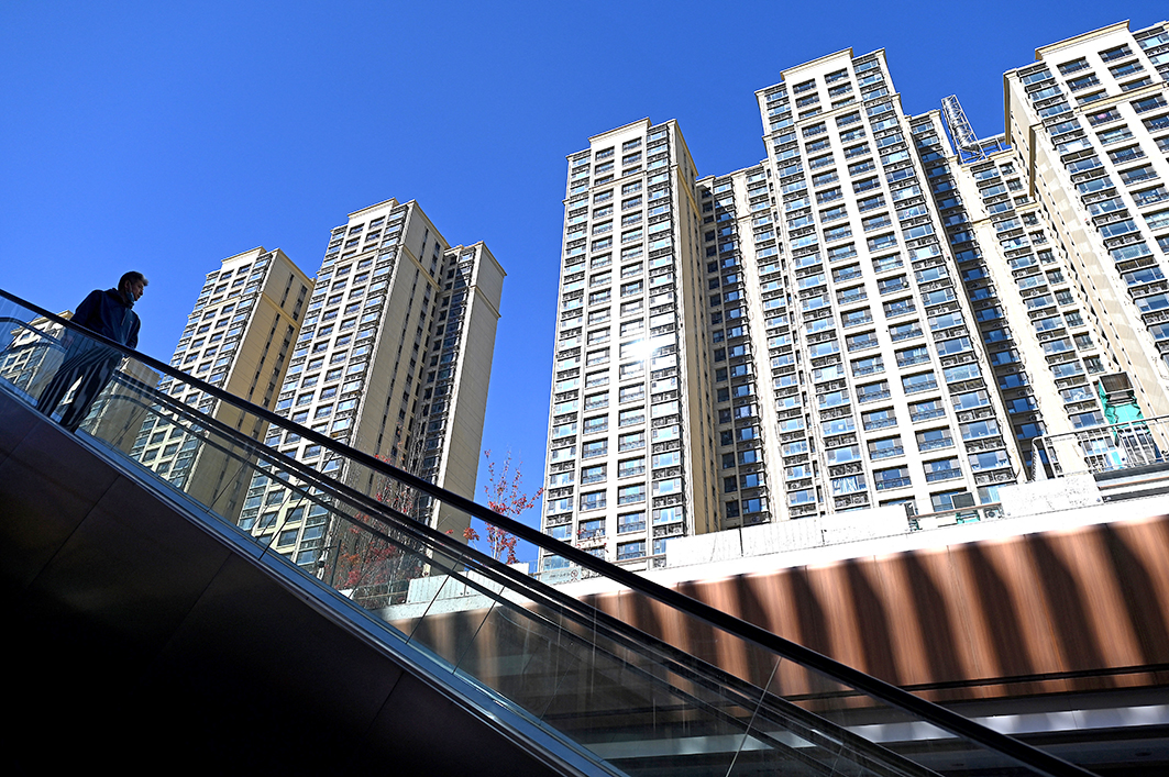 自2021年以來，中國的房地產企業就逐步陷入困境，導致房地產市場萎靡不振，難有起色。圖為恒大集團在北京的住宅區。(Noel Celis/AFP)