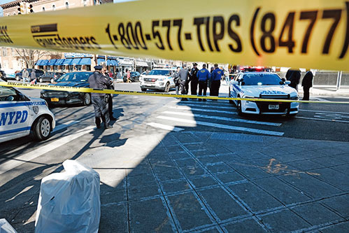 紐約卡車撞傷八名行人 二人傷勢嚴重