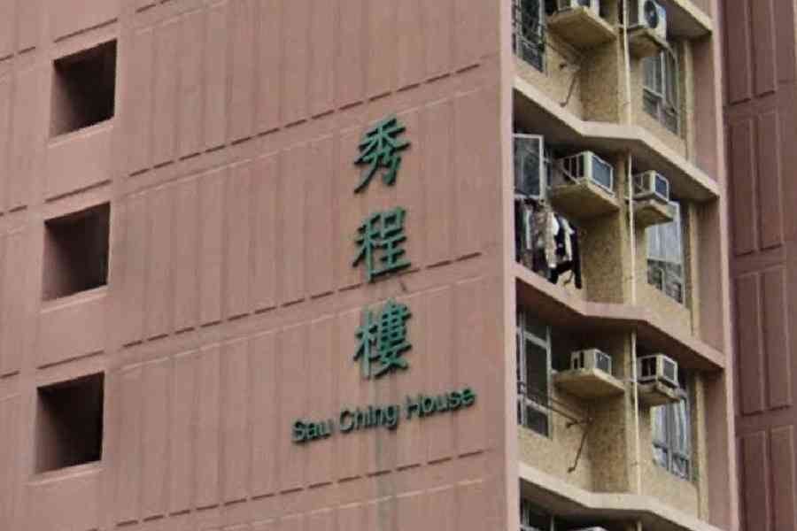 秀茂坪臨時垃圾站被縱火 秀茂坪刑事調查隊跟進