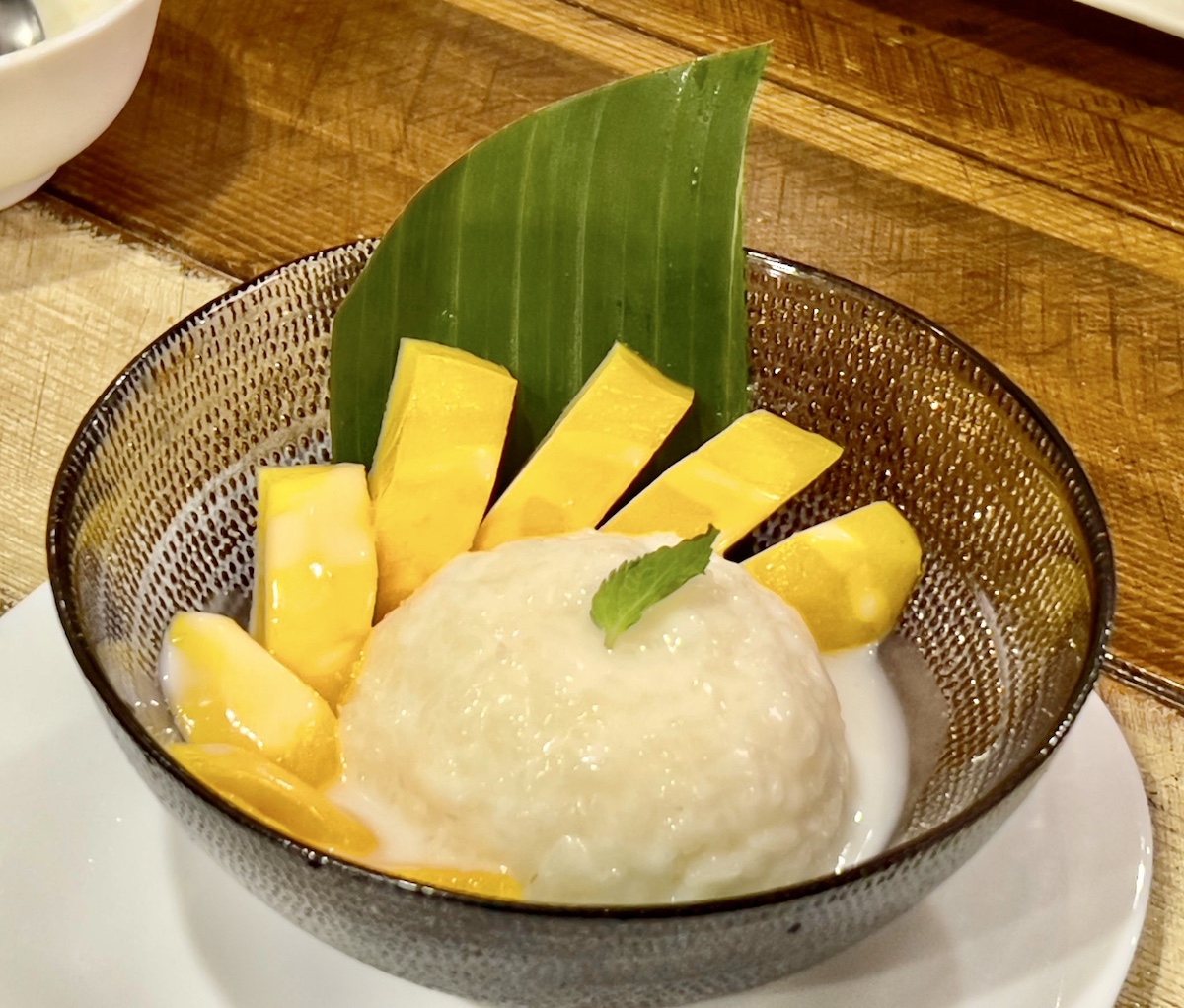 Thai Chill餐廳推出的芒果糯米飯。（受訪者提供）