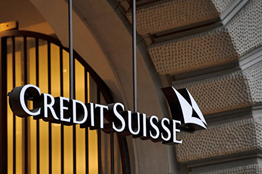 多家媒體報道說，瑞銀集團（UBS Group AG）正在考慮收購陷入困境的瑞士信貸集團（Credit Suisse Group AG，簡稱瑞信）。圖為蘇黎世瑞士信貸銀行。 （Fabrice Coffrini/AFP）