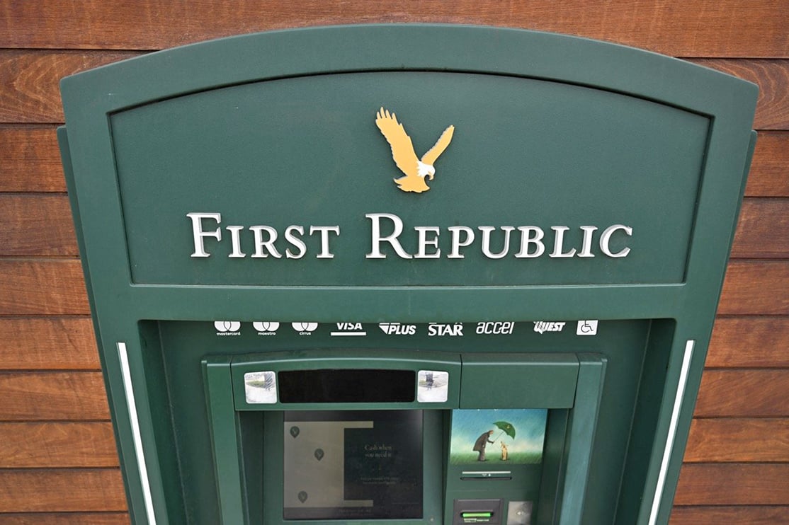 11家大銀行向第一共和銀行存入300億美元，以幫助其維持下去。（Patrick T. Fallon/AFP）