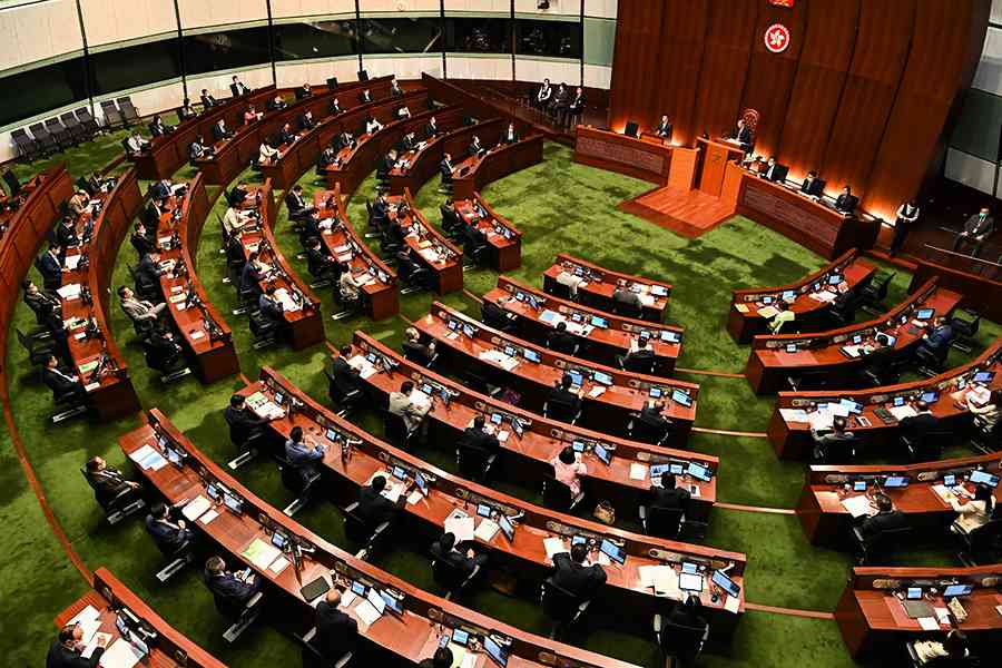 立法會報告指政府財政儲備跌至27年來最低