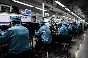 中國電子產品產量降 經濟復甦不平衡