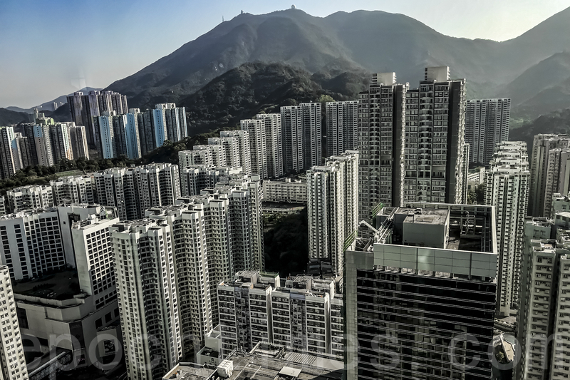 中原城市領先指數CCL今天（9日）公布截至6月4日，香港樓價一周下降0.04%。（余鋼／大紀元）