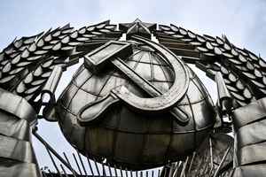 分析：盧沙野洩中共恐蘇共亡黨在中國重演