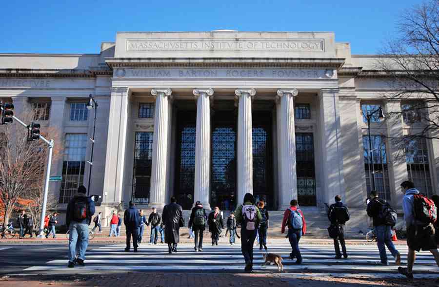 美國金融專業 年薪最高的10所私立大學