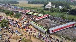 印度火車相撞調查：一列火車開上了錯誤的軌道